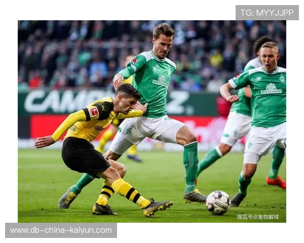 德甲多特中场眼前一亮，长传反击完成破门